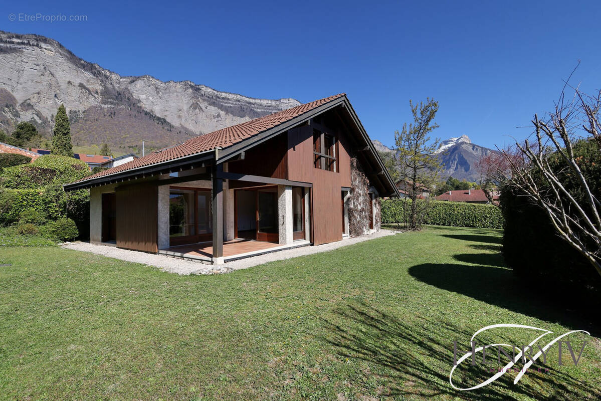 Maison à SAINT-ISMIER