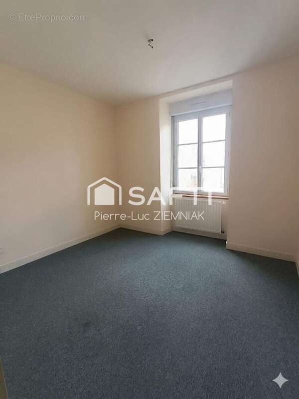 Maison 353 m² à Meslay-Du-Maine  - photo 8