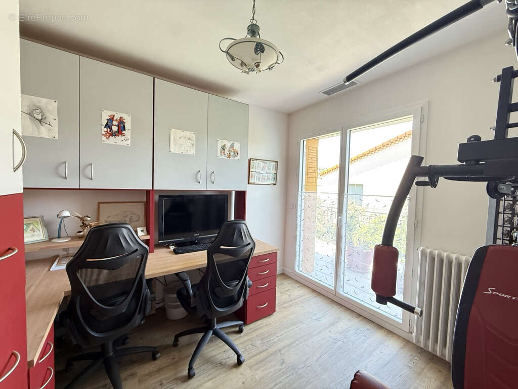 Maison de 205m2 avec jardin à Guilherand-Granges - photo 21