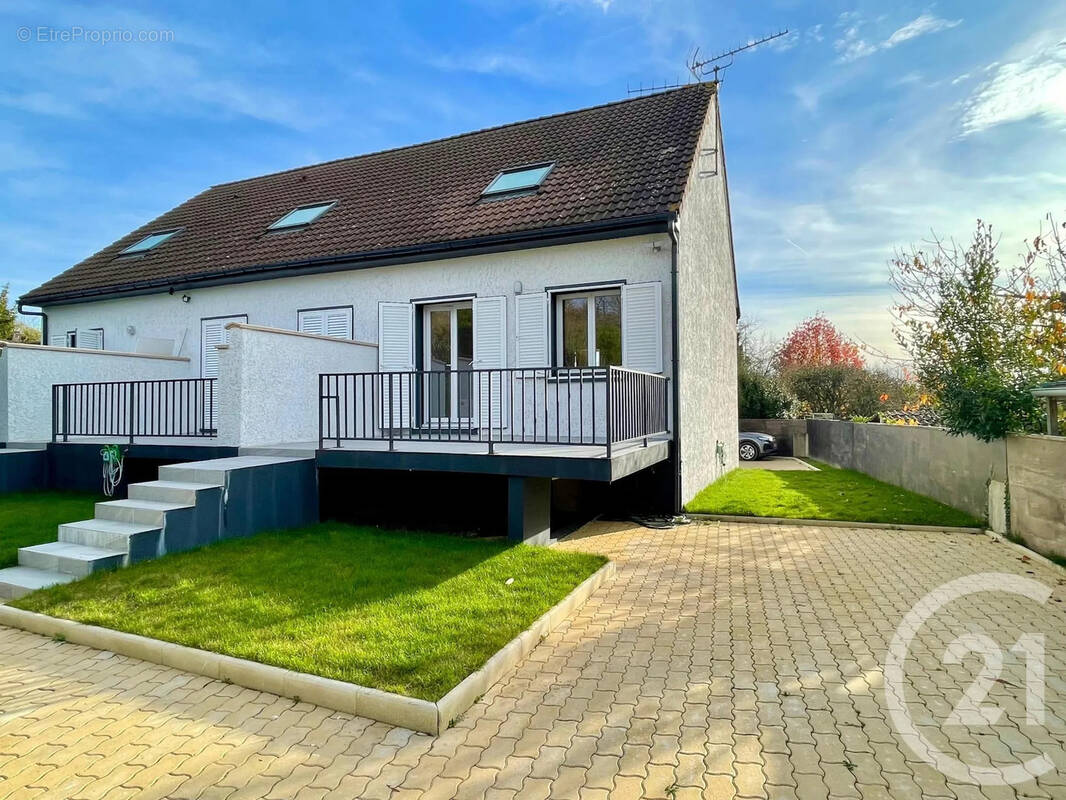 Appartement à DAMMARTIN-EN-GOELE