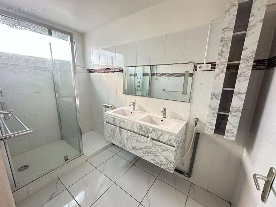 Appartement à MARIGNANE