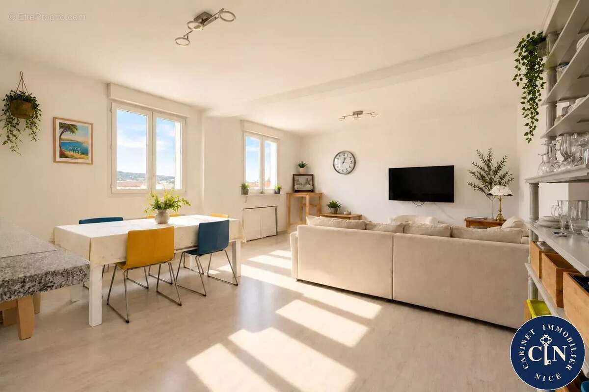 Appartement 90 m² à Nice  - photo 2