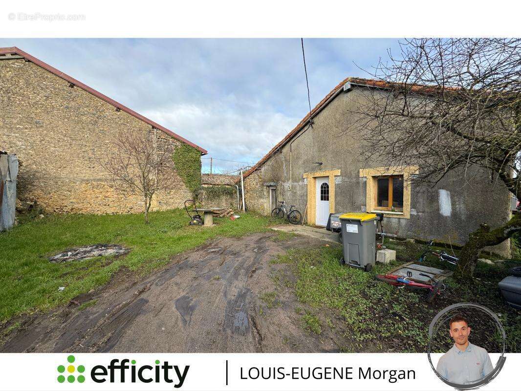 Maison à SOMMIERES-DU-CLAIN