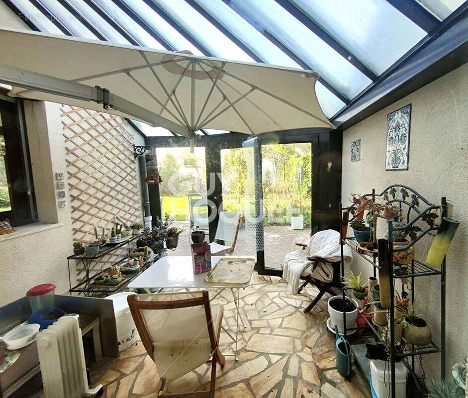 Maison à VILLE-D'AVRAY