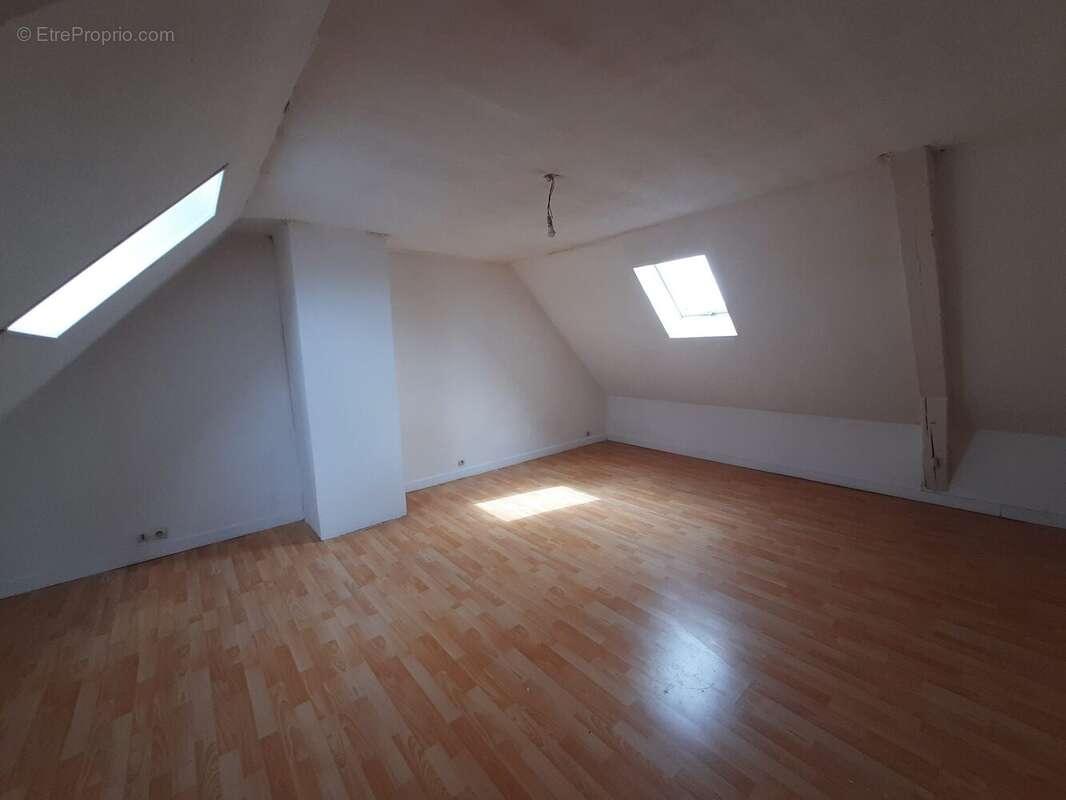 Maison à SAINT-LAURENT-EN-CAUX