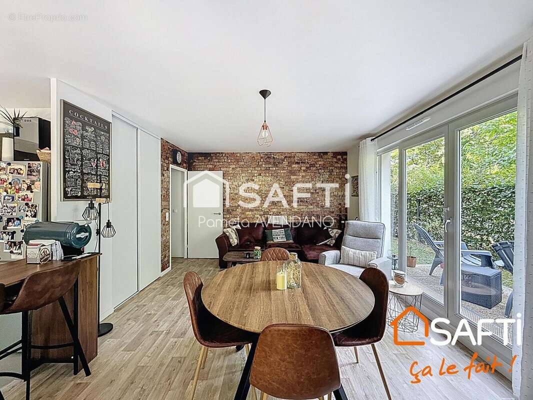 Photo 6 - Appartement à BRIE-COMTE-ROBERT