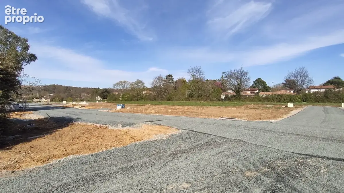 Terrain 802 m² à vendre à Camblanes-Et-Meynac (33360) - photo 2