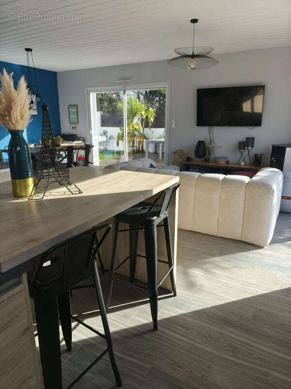 Maison à COMMEQUIERS