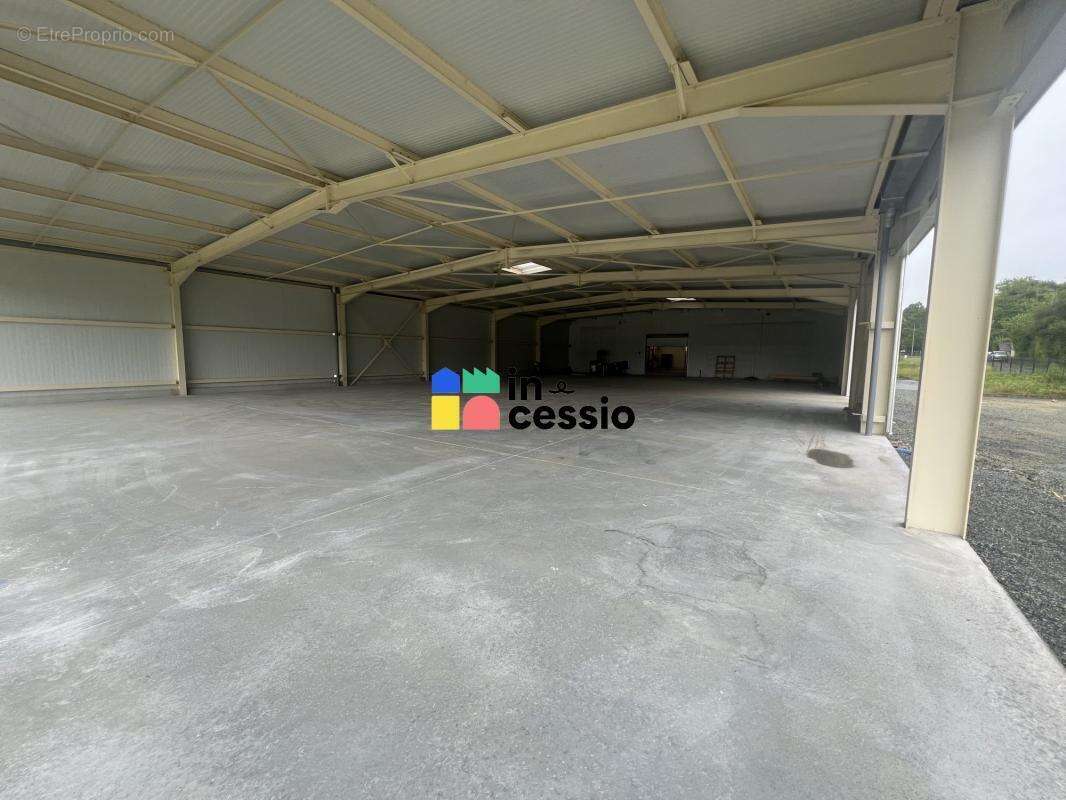 ? à vendre – local d'activité / commercial secteur vibr - photo 12