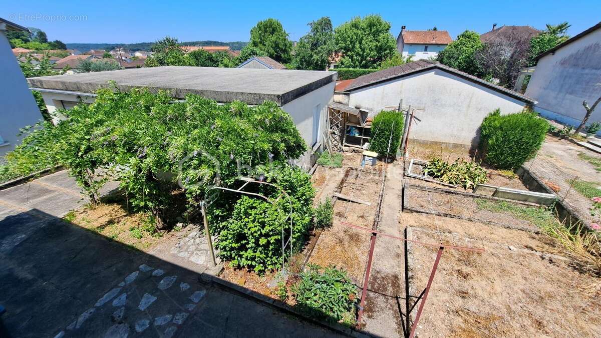 Maison à COULOUNIEIX-CHAMIERS