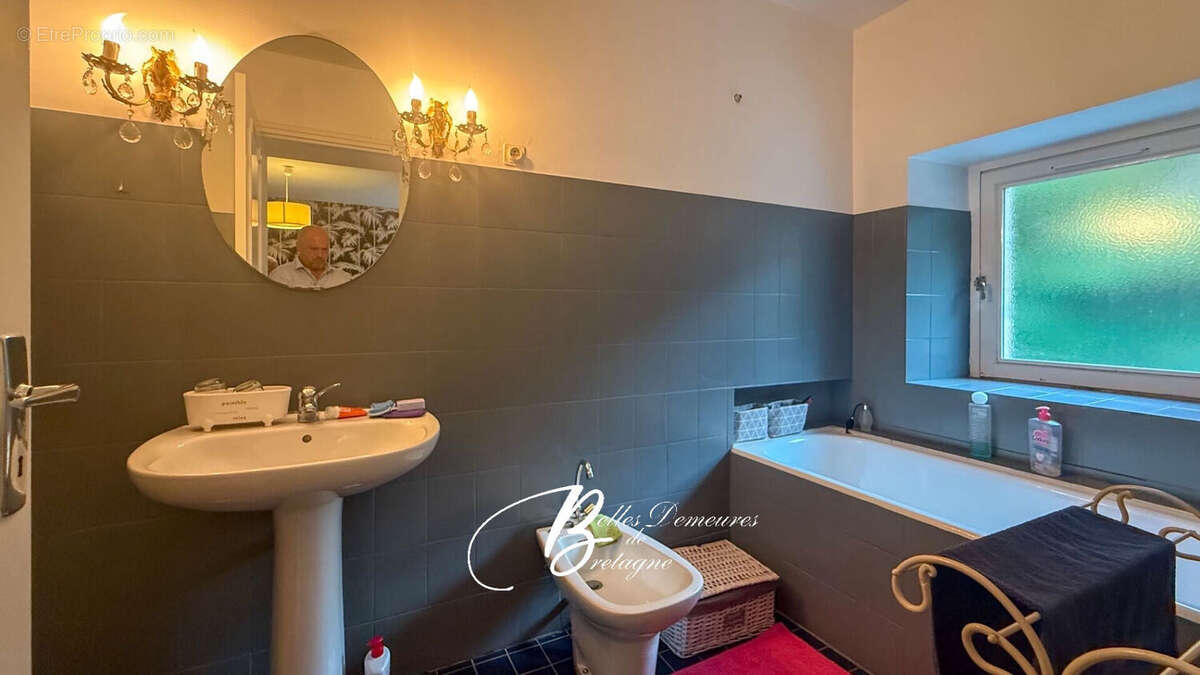 A vendre Belle propriété avec étang et rivière et dépendances, Finistère - photo 17