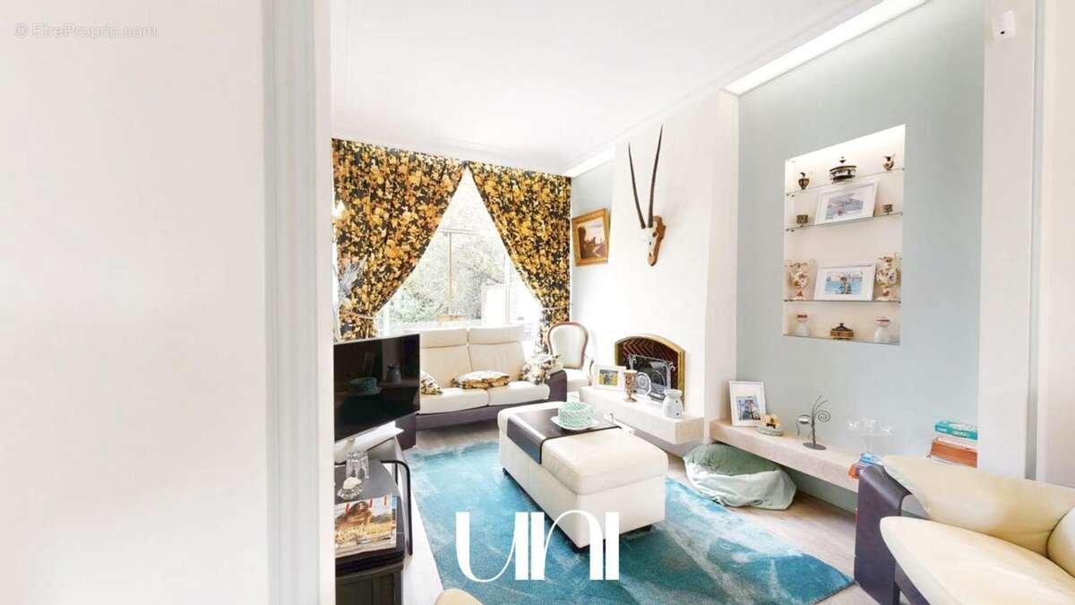 Maison à MEZIDON-CANON