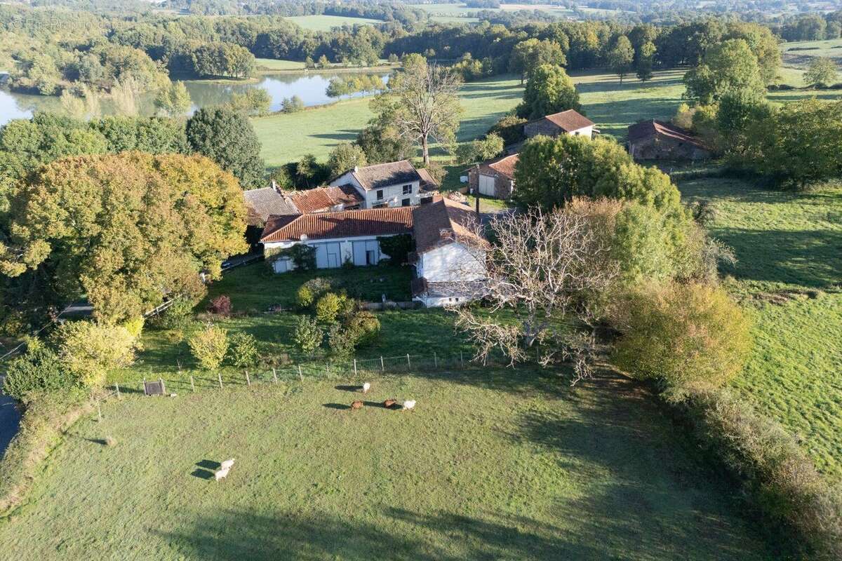 Maison à ROUMAZIERES-LOUBERT