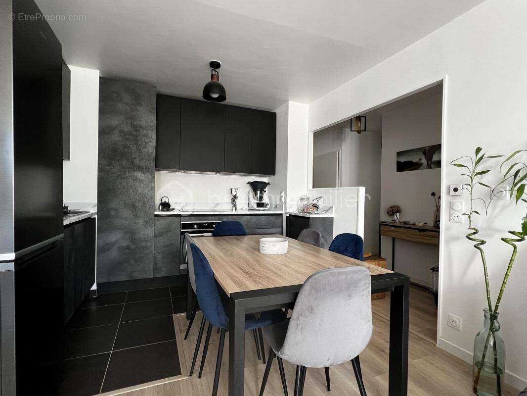 Appartement à VILLENEUVE-SAINT-DENIS