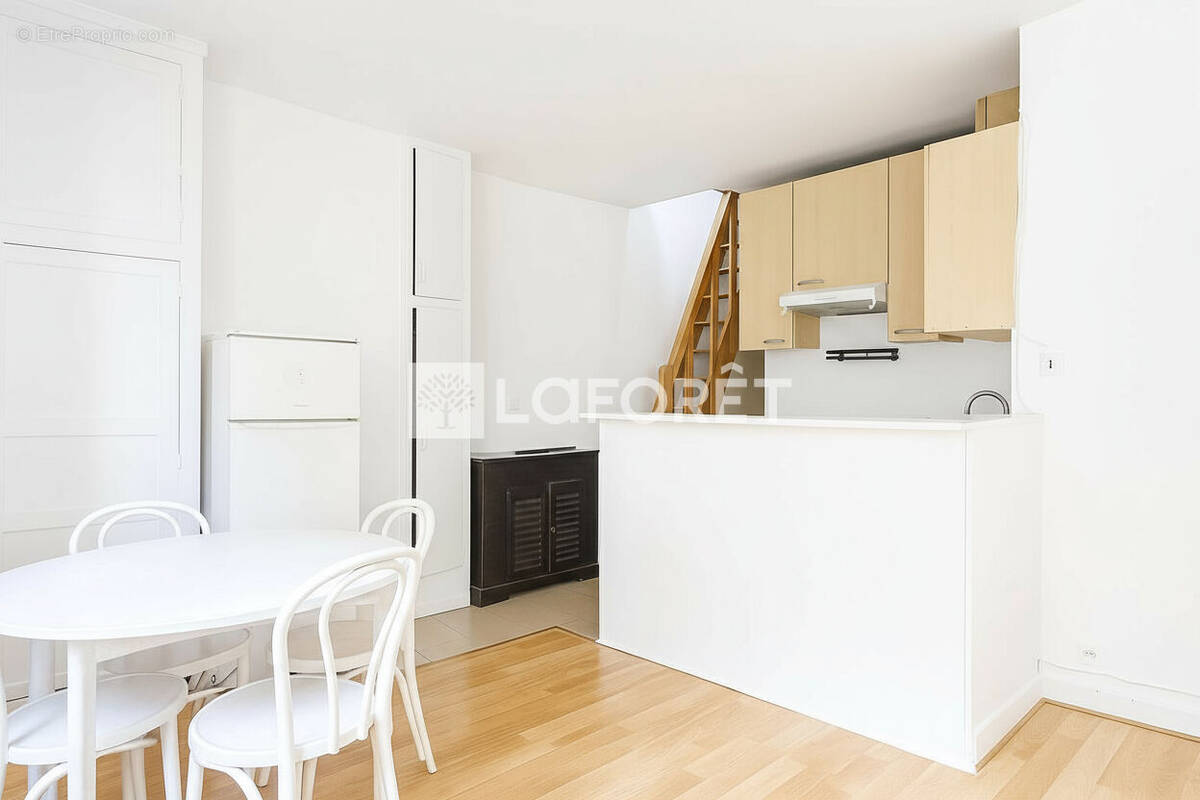 Appartement à PARIS-11E