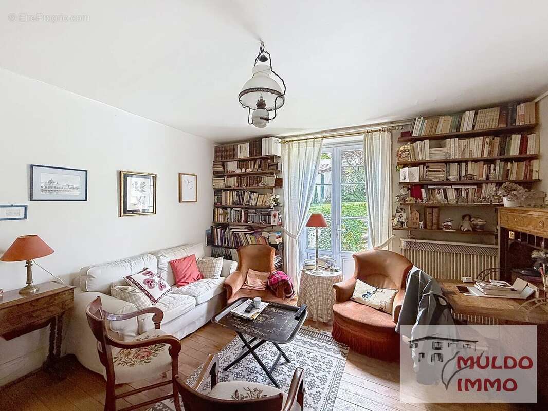 Maison de ville avec jardin coeur Lyon 5ème. - photo 12