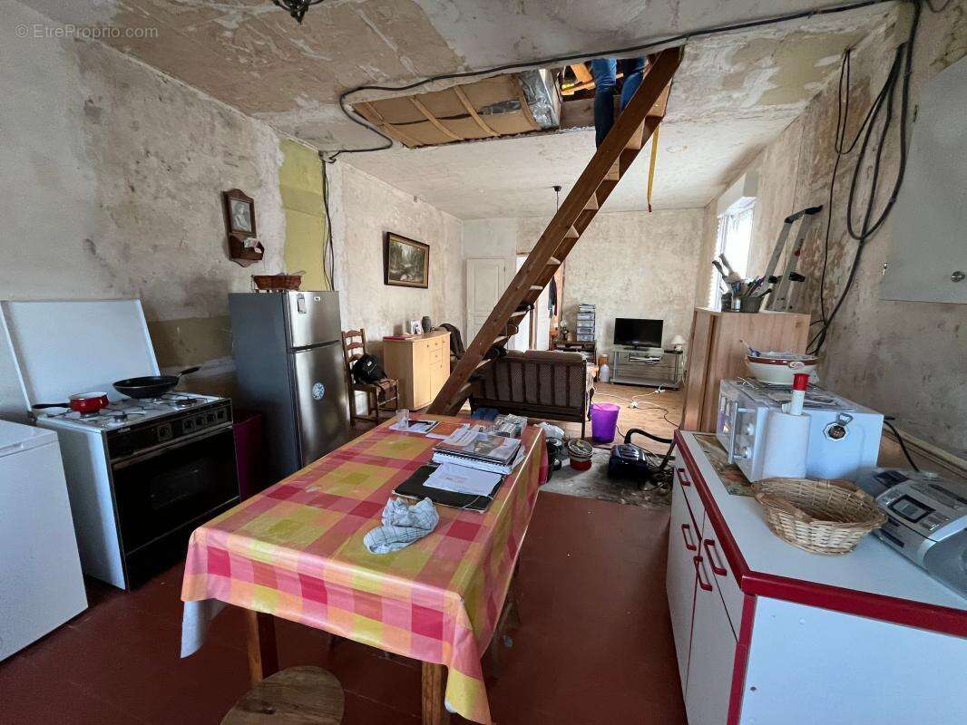 Maison à LIEZ