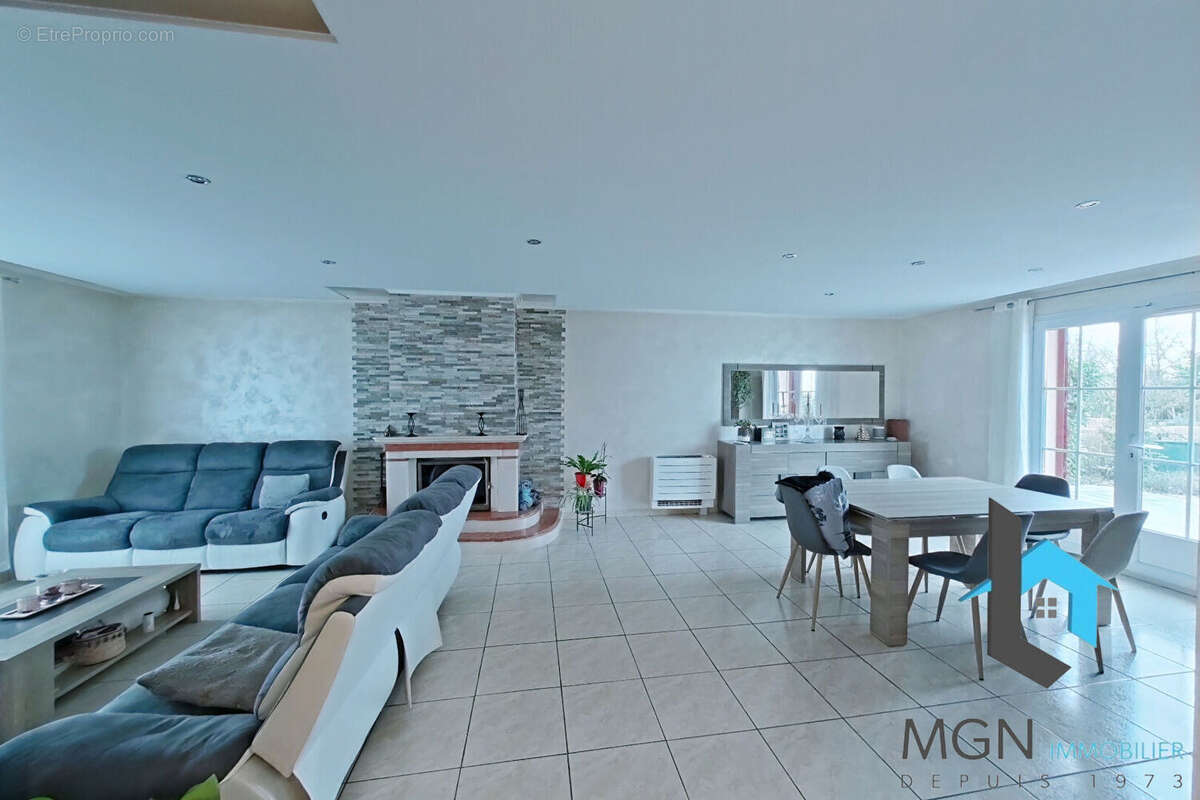 Maison à BOINVILLE-LE-GAILLARD