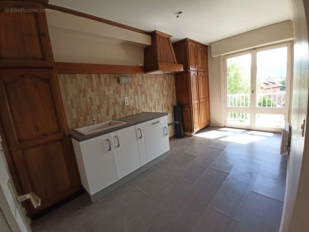 Appartement à SAINT-JORIOZ