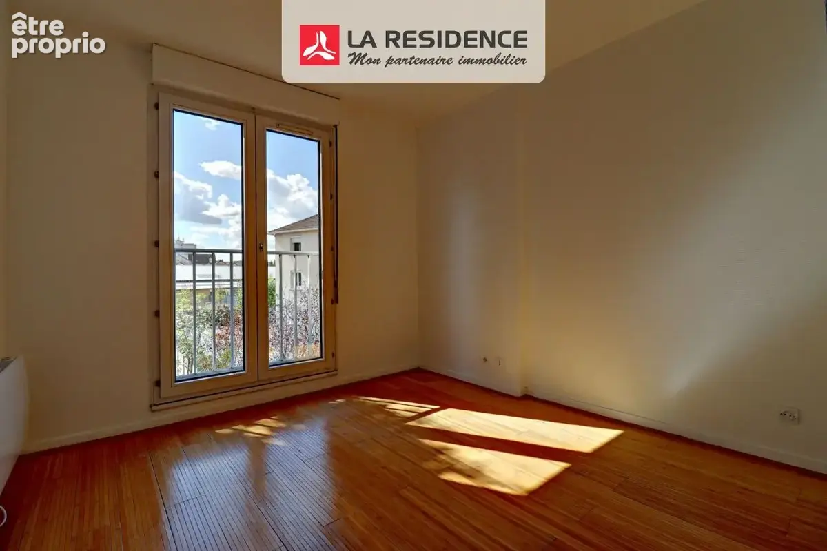Appartement 3 pièces 75 m² à vendre à Poissy (78300) - photo 8