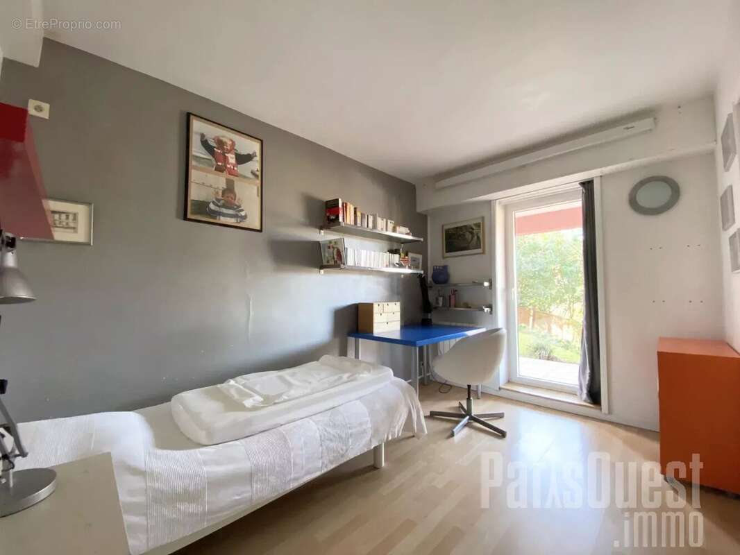 Appartement à VILLE-D'AVRAY