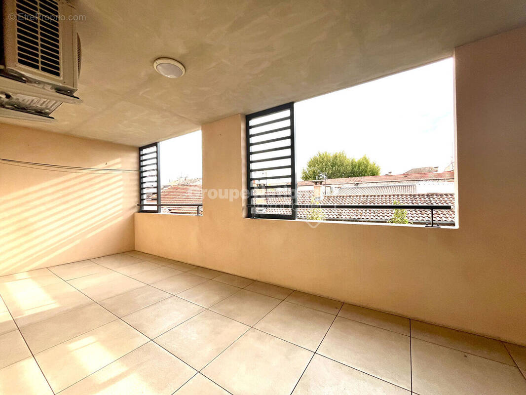 Appartement à CHATEAURENARD