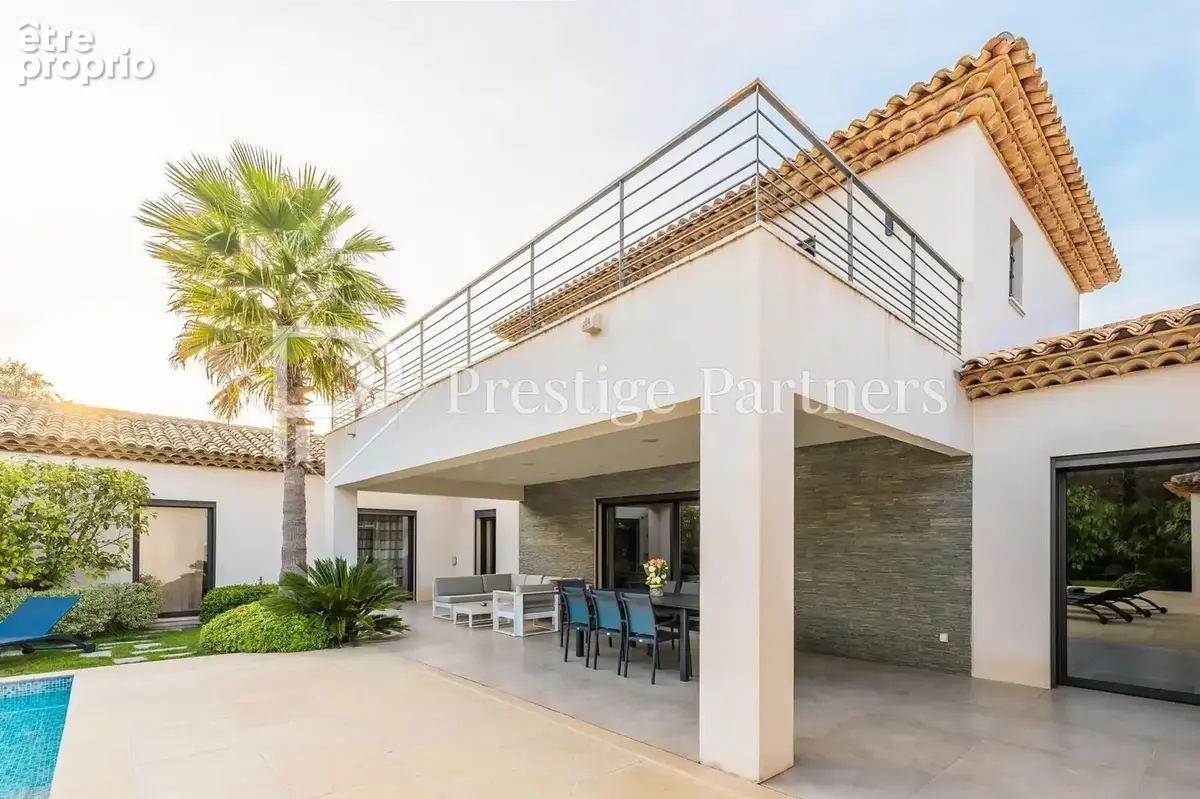 Villa d’exception avec piscine, espace bien-être et jardin paysager   Le Plan-de-la-Tour - photo 4
