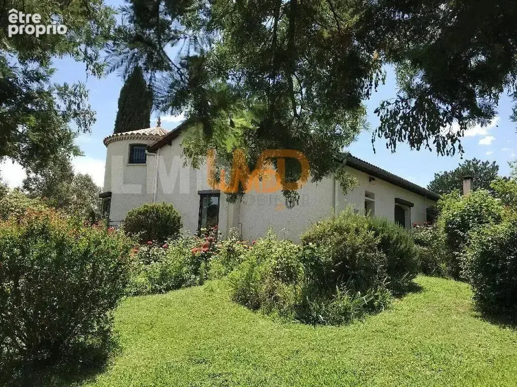 Maison avec piscine sur un terrain de 15328 m² Montaut 31410 - photo 5