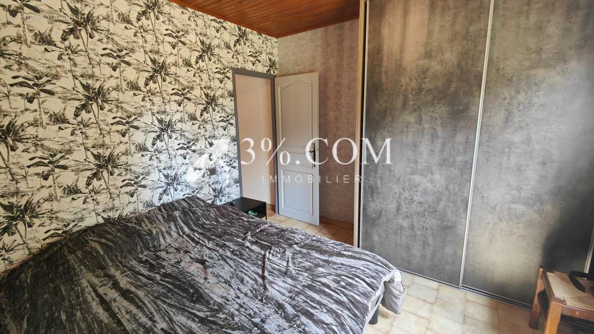 Maison 4 chambres 2700 m2 de terrain - photo 9