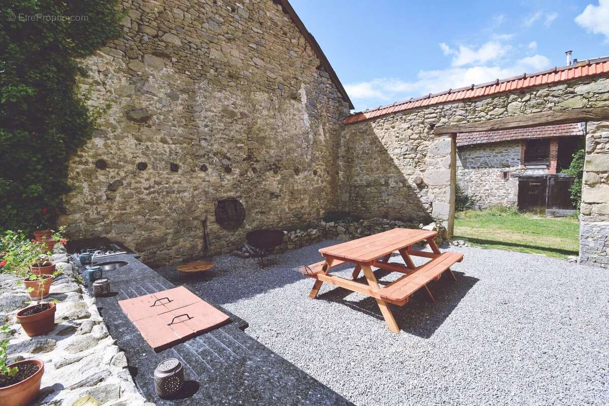 Belle ferme située dans une campagne vallonnée avec un gîte et 2 dômes géodésiques - photo 9