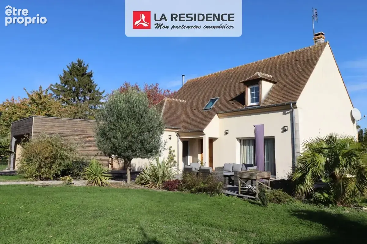 Maison 5 pièces 219 m² à vendre à Civieres (27630) - photo 1