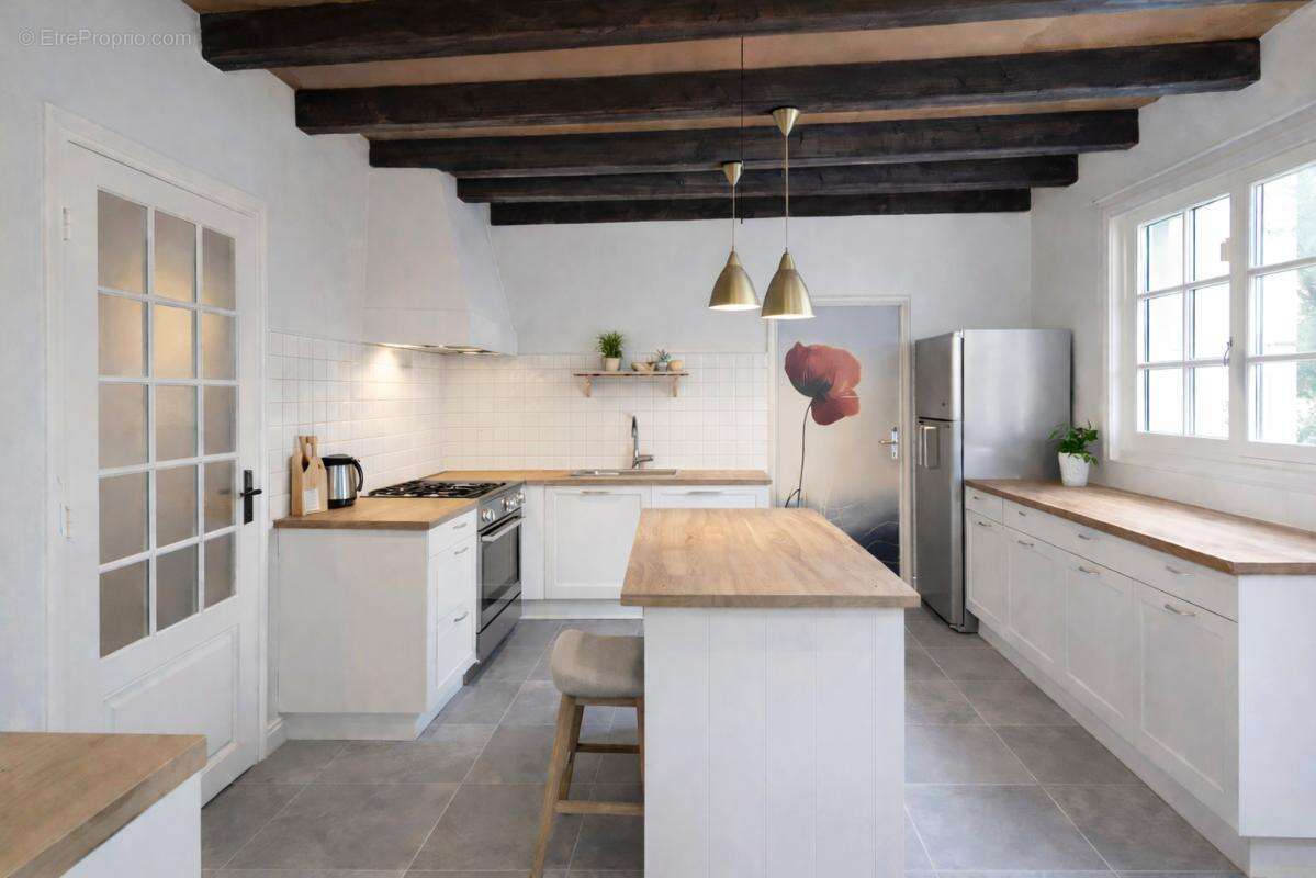 Maison à COURZIEU