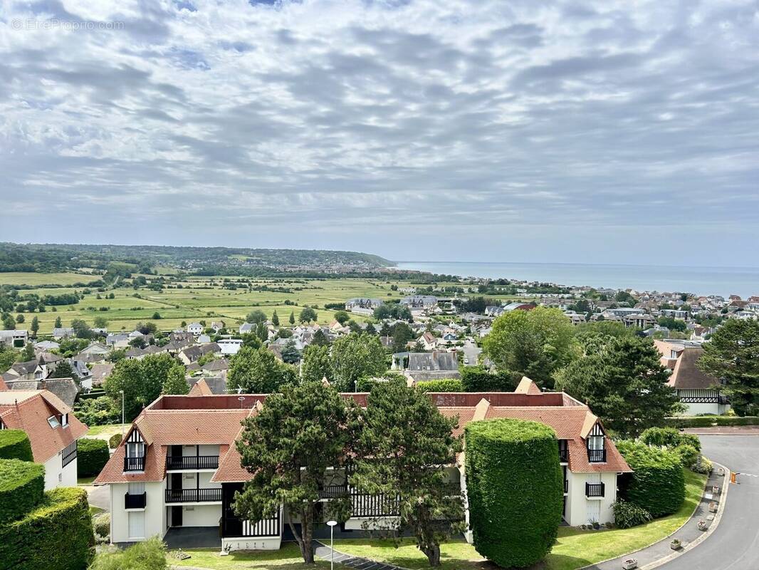 Appartement à BLONVILLE-SUR-MER