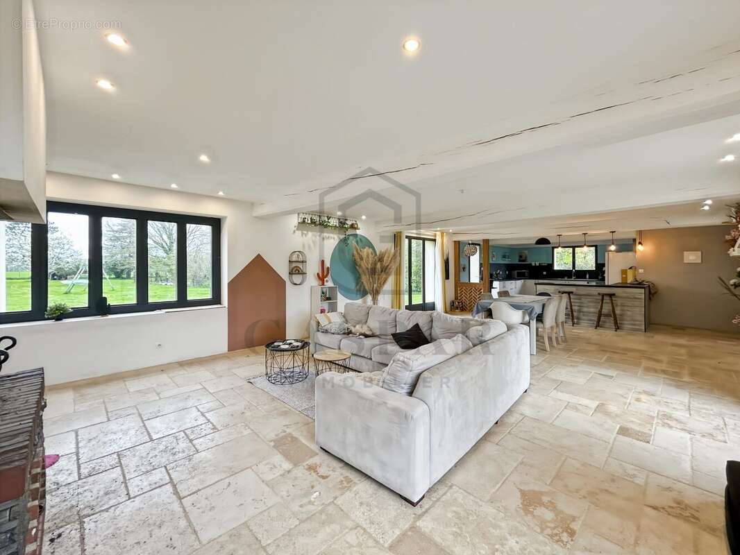 Maison à LE FIDELAIRE
