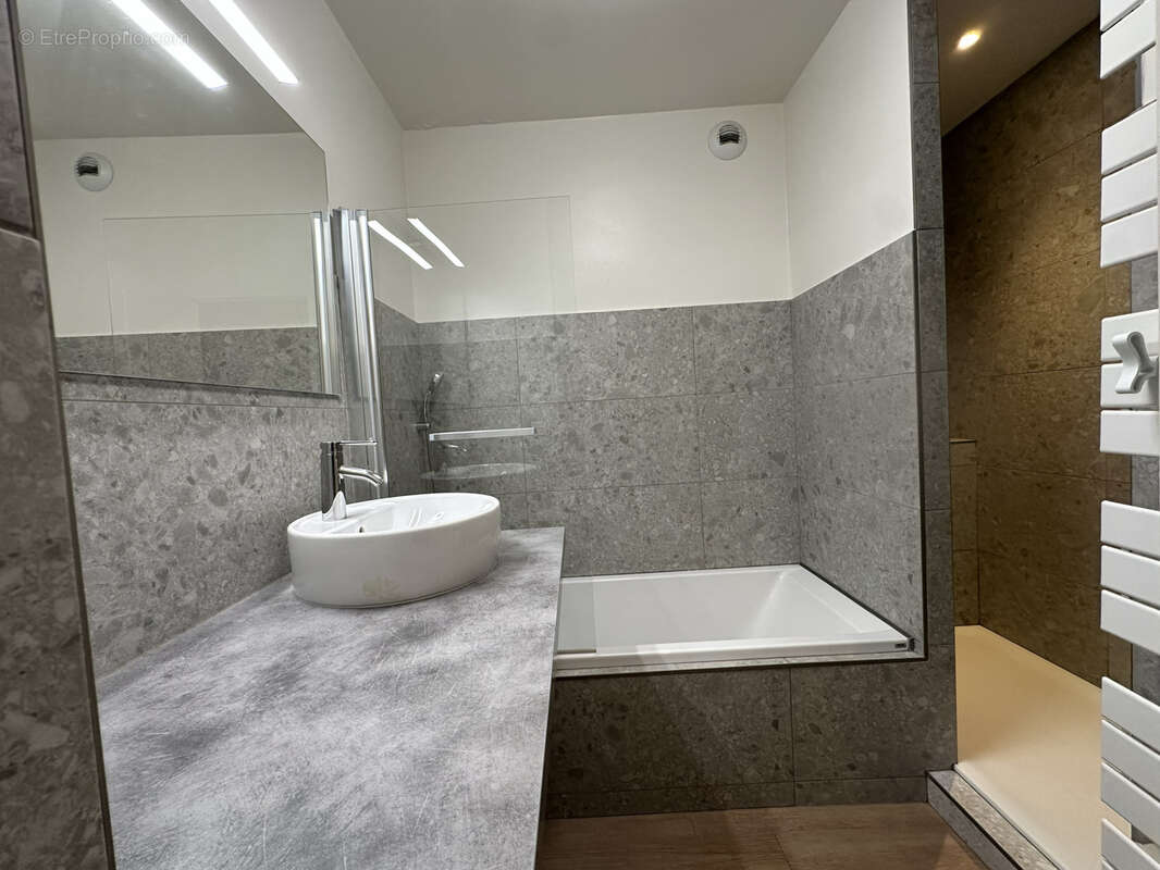 Appartement à SAINT-JEAN-DE-MAURIENNE