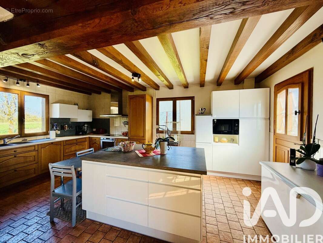 Maison 155 m² à Villers-En-Ouche  - photo 5