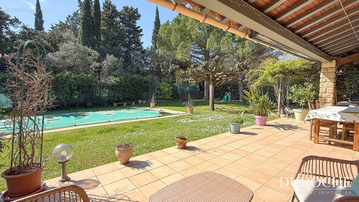 Maison à ROQUEMAURE