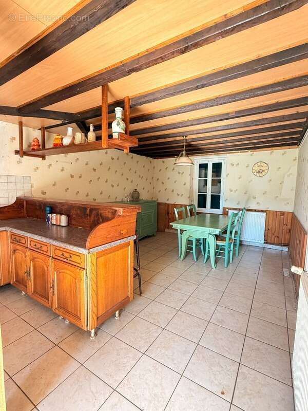 Maison à LA CELLE-DUNOISE