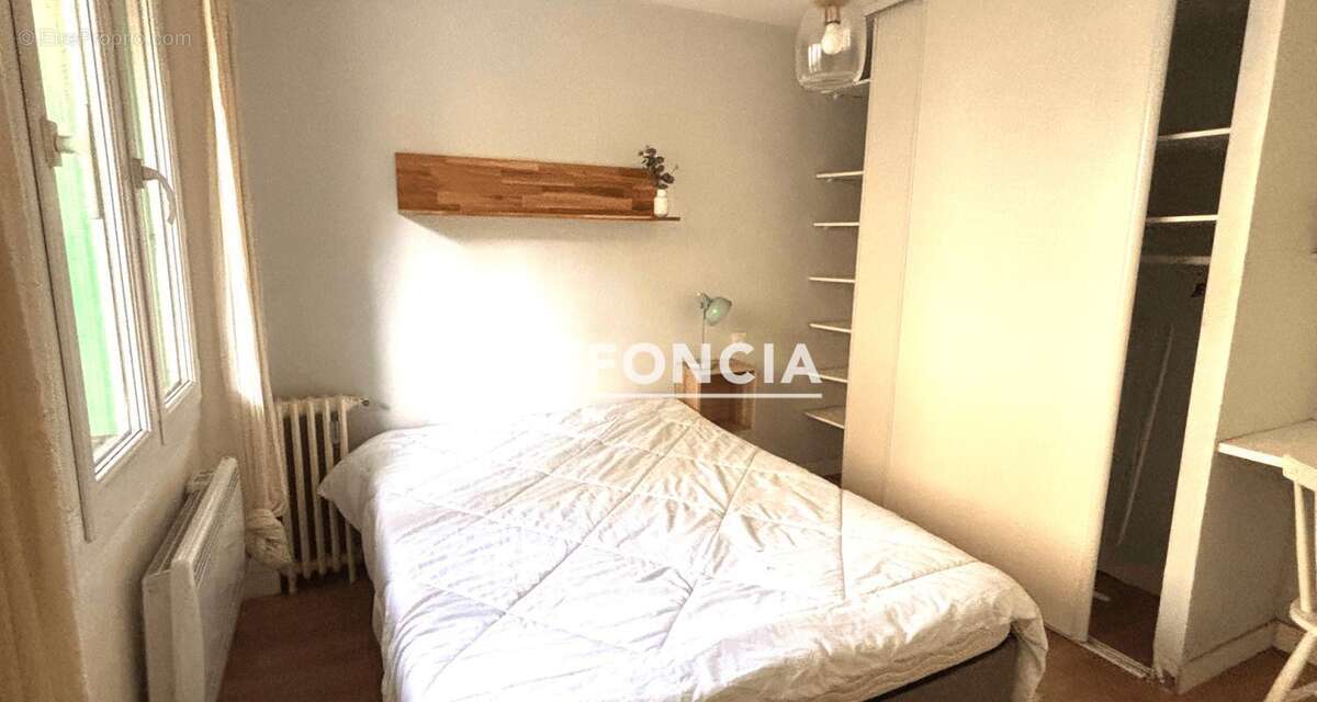 Appartement à MARSEILLE-1E