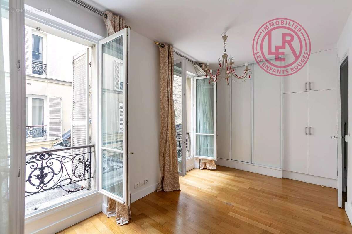 Appartement à PARIS-4E
