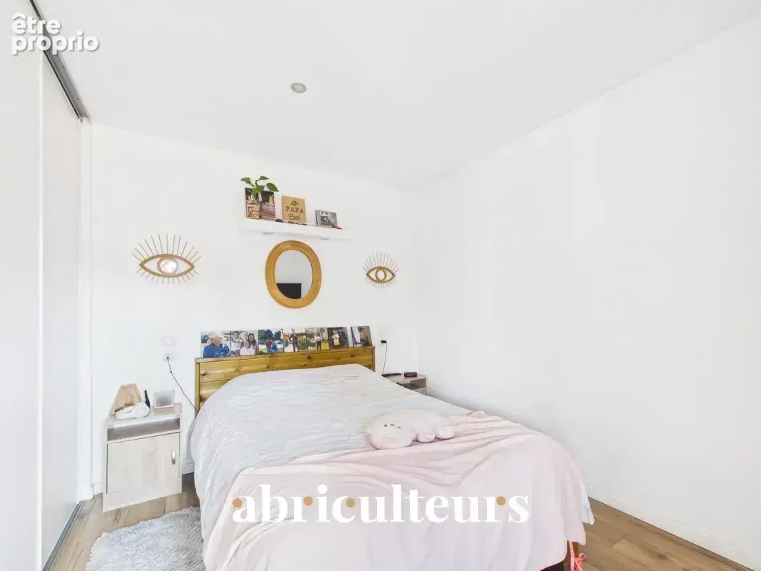 Maison familiale avec jardin, terrasse et stationnements en vente à Bezons 95870 - photo 10