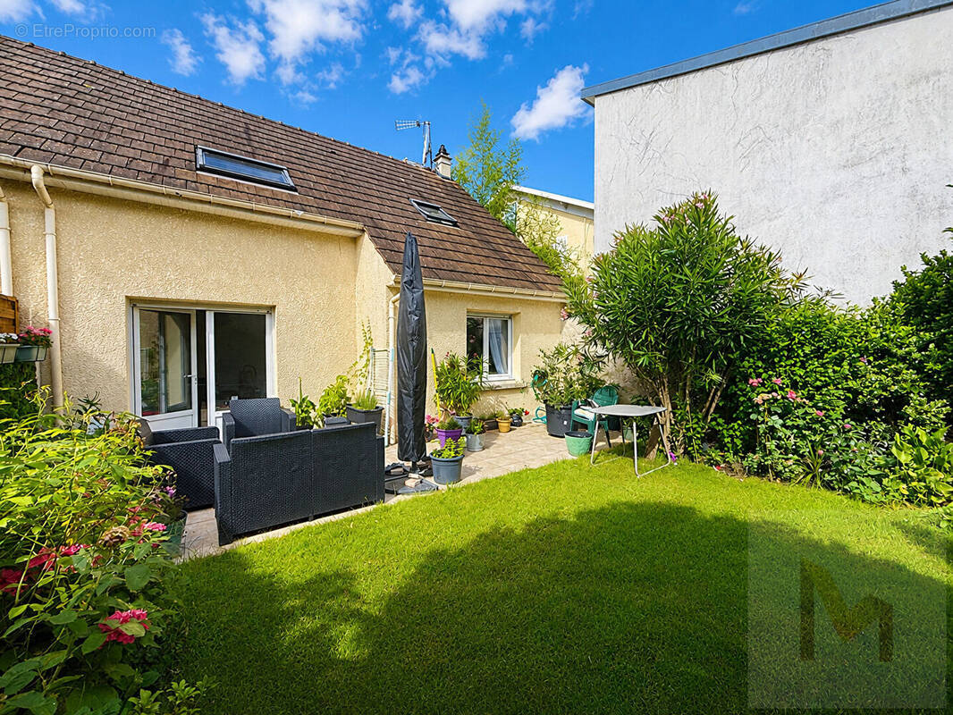 Maison à NEUILLY-PLAISANCE
