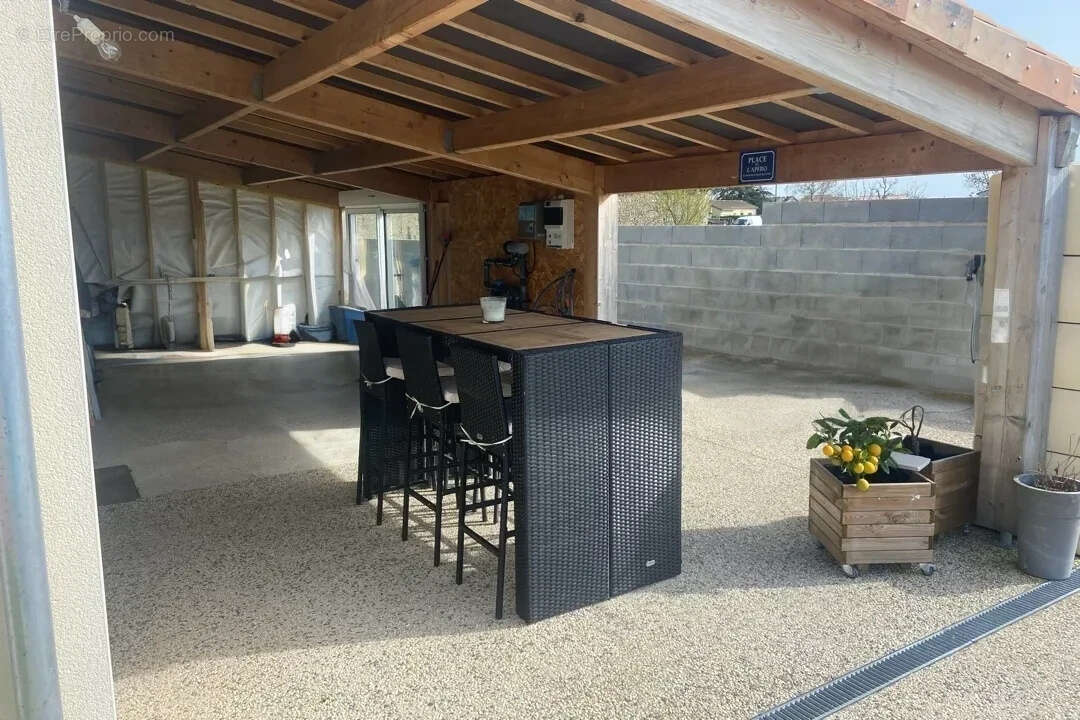 maison contemporaine alliant élégance et espace de vie - photo 11