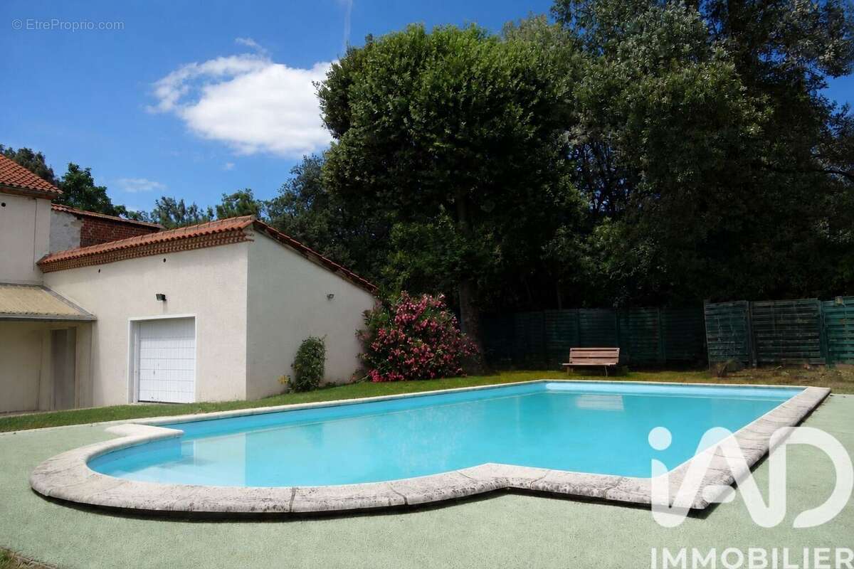 Maison 183 m² à Saint-Jean-De-Thurac  - photo 3