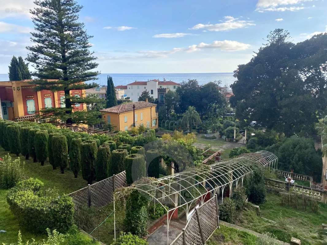 Appartement à MENTON