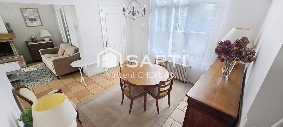 Photo 1 - Maison à CROIX
