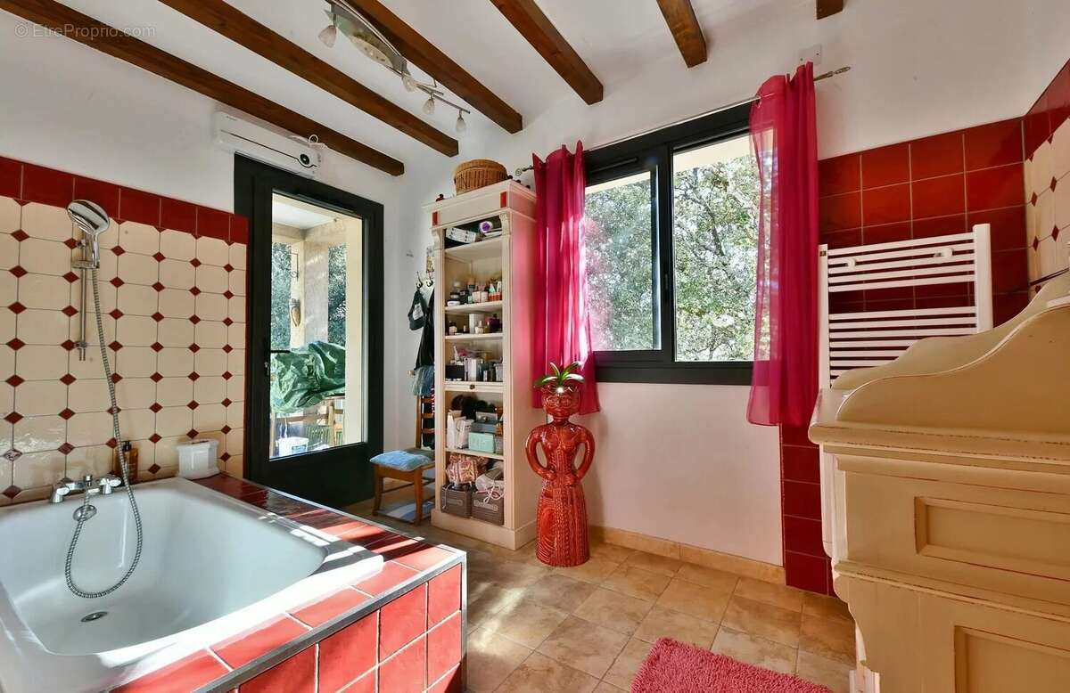 Maison méridionale de 175 m² située à 8 km d'Uzès - photo 15