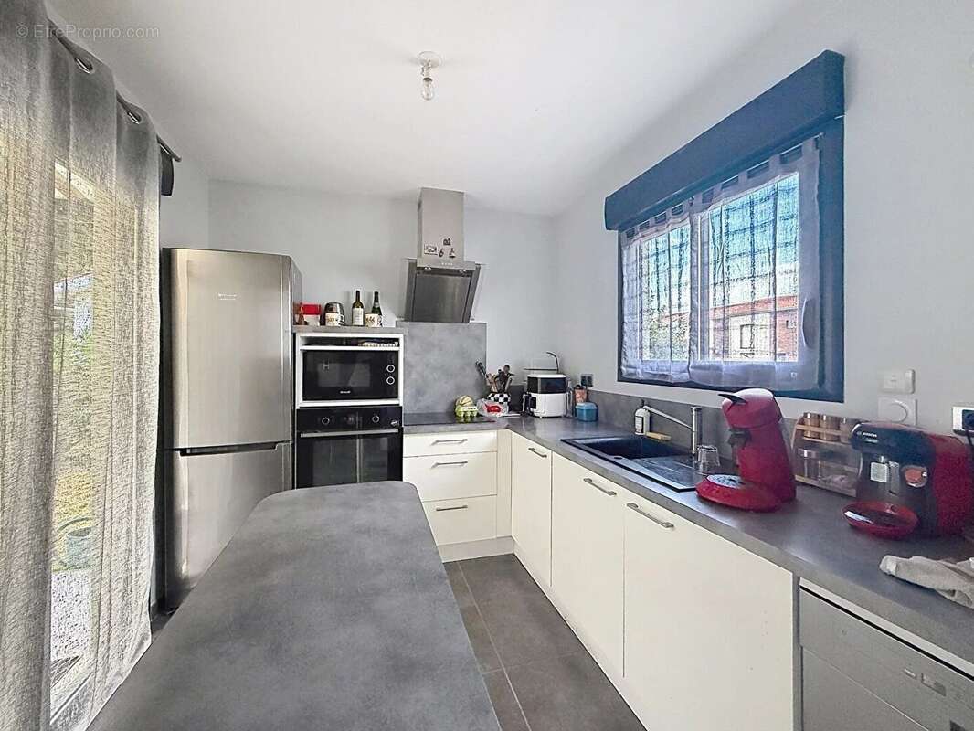 Maison contemporaine toit plat - Quartier calme et recherché - photo 5