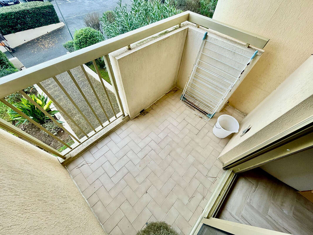 Appartement à VALLAURIS