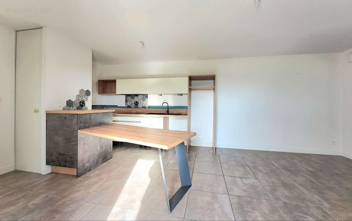 Appartement à SAINT-PIERRE-D'IRUBE